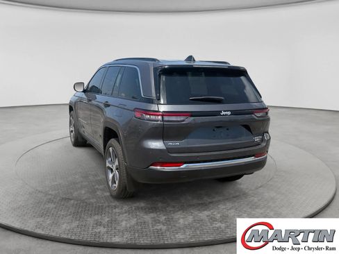 Used 2025 Jeep Grand Cherokee Limited w/ MOPAR Finishing Package AWD/4WD image 7