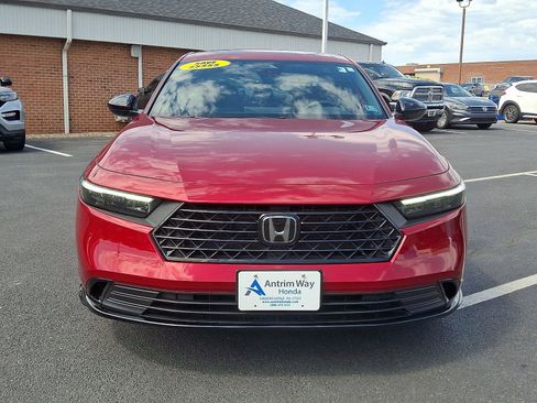 Used 2023 Honda Accord Sport image 2
