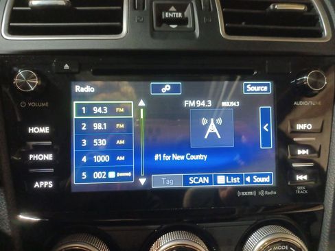 Used 2018 Subaru Forester 2.5i Premium w/ All-Weather Package image 12