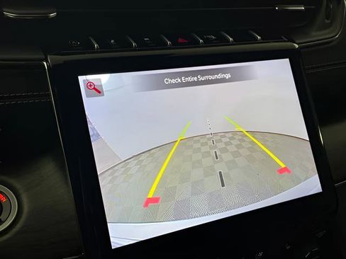 Used 2024 Jeep Grand Cherokee Overland w/ Trailer Tow Package image 10