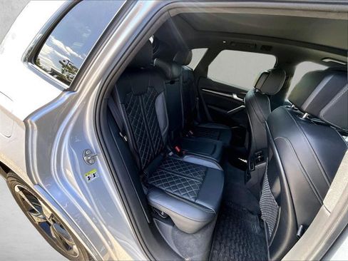 Used 2020 Audi SQ5 Prestige w/ Prestige Package AWD/4WD image 26