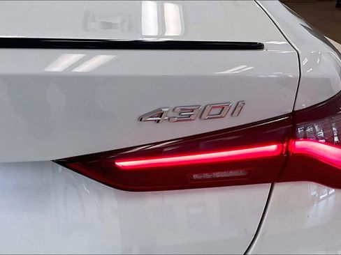 Used 2024 BMW 430i Coupe w/ M Sport Package RWD image 29