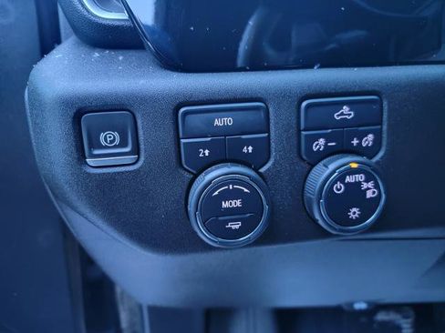 Used 2023 Chevrolet Silverado 1500 LT w/ Convenience Package II image 19