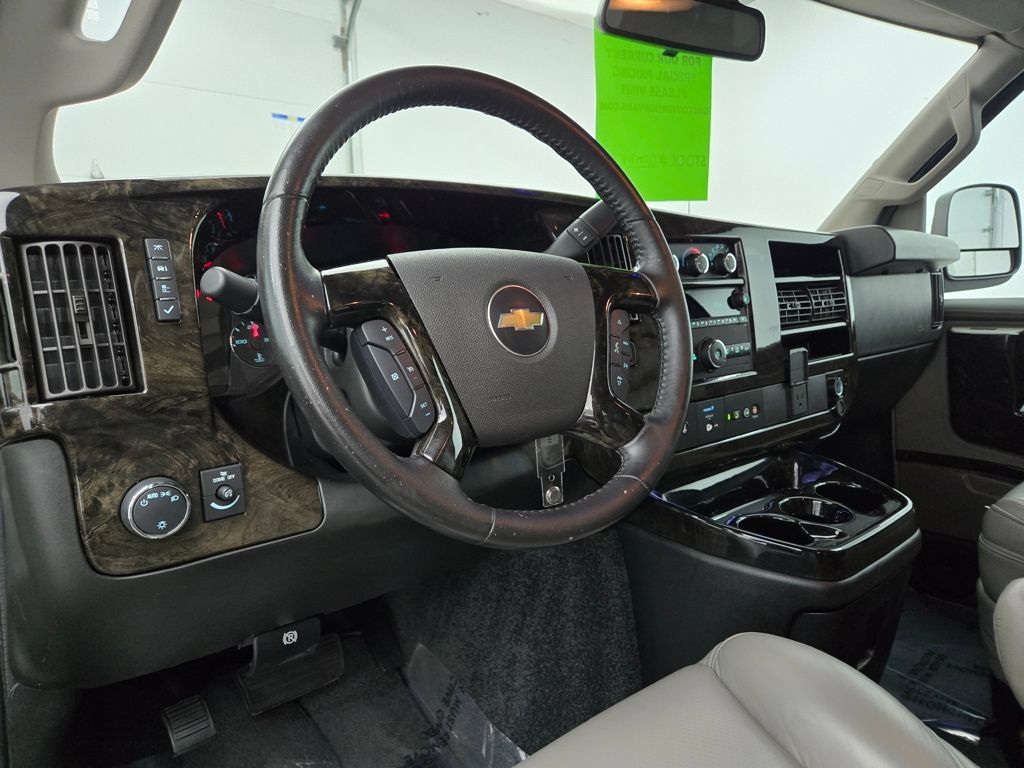 Used 2023 Chevrolet Express 2500 Extended RWD image 21
