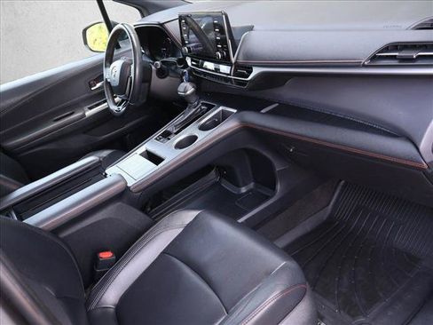 Certified 2021 Toyota Sienna XSE AWD/4WD image 30