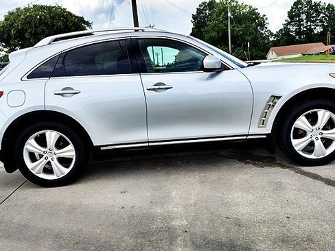 Used 2011 INFINITI FX35 AWD w/ Premium Pkg image 10