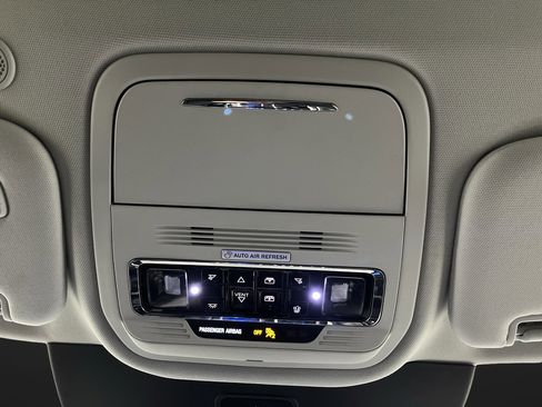 Used 2025 Lincoln Aviator Reserve AWD/4WD image 27