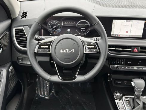 New 2026 Kia Seltos SX w/ SX Sunroof Package image 12