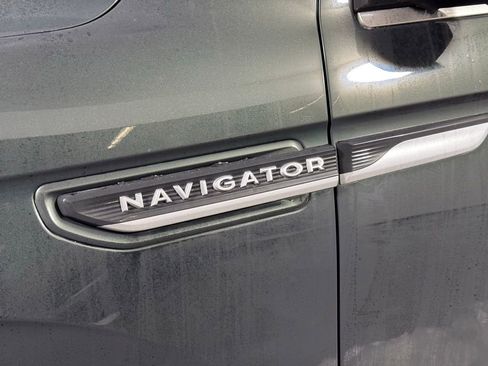 Certified 2023 Lincoln Navigator Black Label image 9
