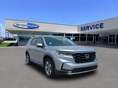 Used 2025 Honda Pilot EX-L image 2