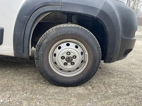 Used 2019 RAM ProMaster 2500 w/ Premium Appearance Group image 21