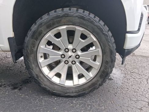 Used 2019 Chevrolet Silverado 1500 RST AWD/4WD image 8
