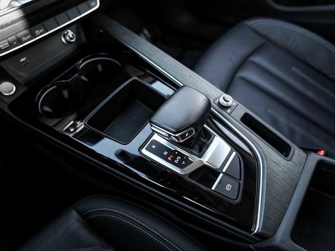 Used 2020 Audi A4 2.0T Premium w/ Convenience Package image 24