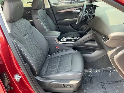 Used 2023 Buick Envision Avenir AWD/4WD image 25