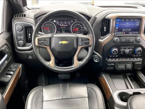 Used 2023 Chevrolet Silverado 2500 High Country w/ LPO, Hitch Package image 4