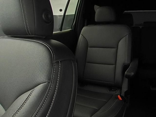Used 2025 Chevrolet Traverse LT AWD/4WD image 36