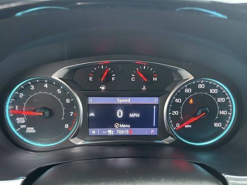 Used 2023 Chevrolet Traverse RS FWD image 18