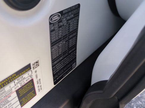 Used 2026 Land Rover Range Rover Velar S image 31