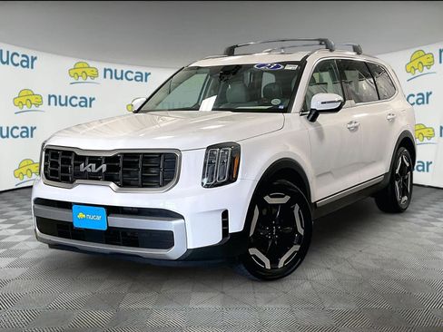 Used 2023 Kia Telluride S w/ S Sunroof Package AWD/4WD image 3