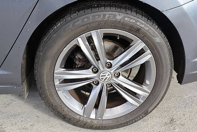 Used 2021 Volkswagen Jetta R-Line w/ R-Line Cold Weather Package FWD image 37