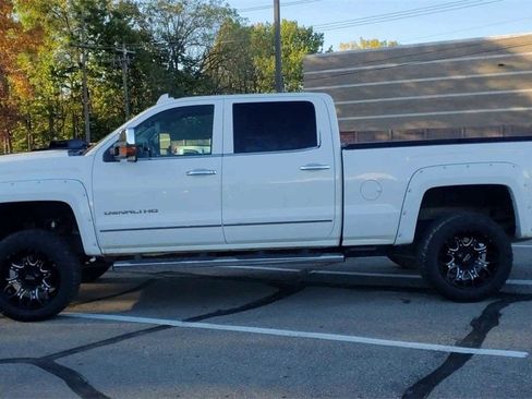 Used 2015 GMC Sierra 2500 Denali image 41