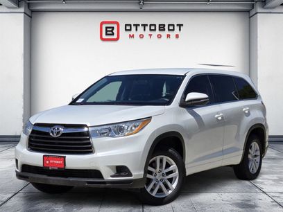 Used 2014 Toyota Highlander LE