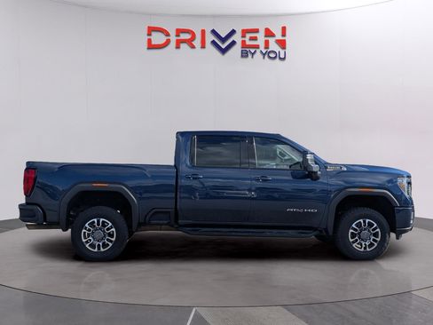 Used 2022 GMC Sierra 2500 AT4 w/ AT4 Preferred Package image 6