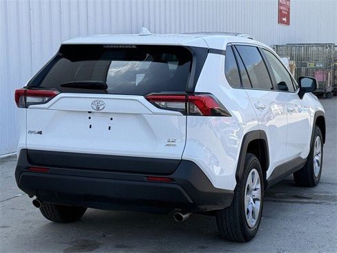 Used 2024 Toyota RAV4 LE image 4