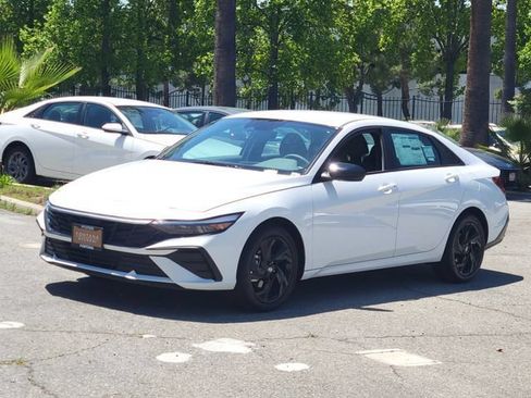New 2026 Hyundai Elantra Sport FWD image 2