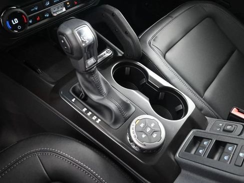 New 2026 Ford Bronco Badlands AWD/4WD image 25