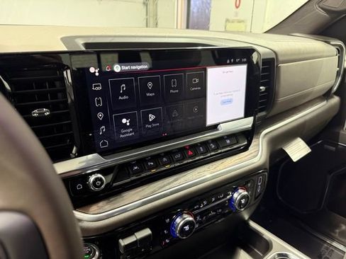 New 2026 GMC Sierra 1500 SLT w/ SLT Premium Package image 18