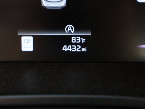 Used 2025 Kia Soul LX FWD image 26