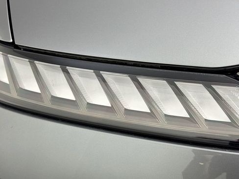 New 2026 INFINITI QX80 4WD w/ Sport Exterior Package image 39