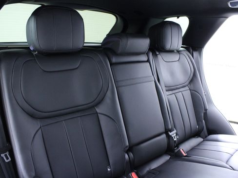 New 2026 Land Rover Range Rover Sport SE image 12