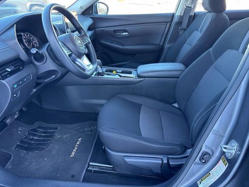 Used 2024 Nissan Sentra SV w/ Trunk Package image 8