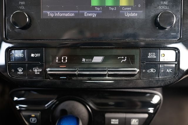 Used 2019 Toyota Prius XLE FWD image 34