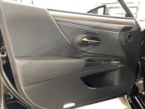 Used 2021 Lexus ES 350 F Sport image 11