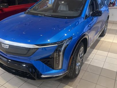 New 2026 Cadillac Optiq Luxury 1