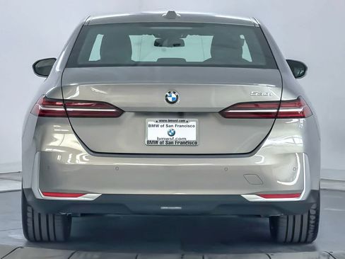 New 2026 BMW 530i RWD image 7