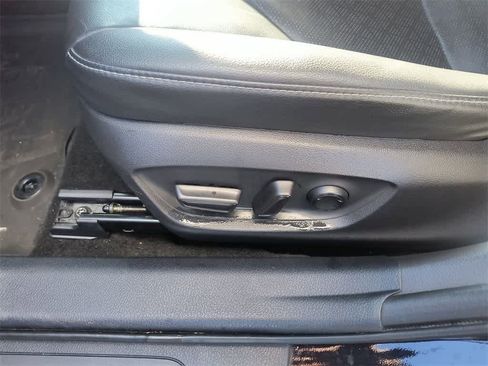 Used 2020 Toyota Camry XSE image 12