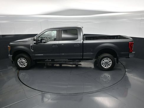 Used 2019 Ford F250 XL w/ STX Appearance Package AWD/4WD image 35