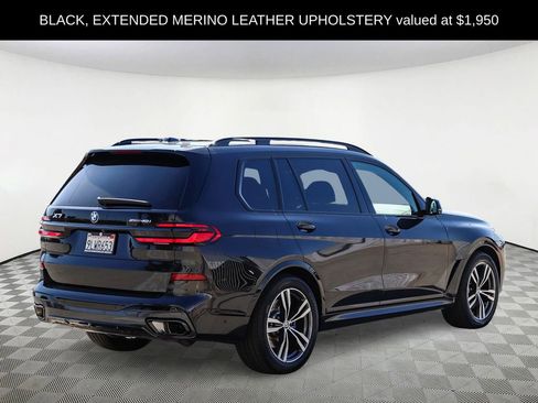 Used 2024 BMW X7 xDrive40i w/ M Sport Package AWD/4WD image 4