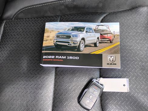 Used 2022 RAM 1500 Laramie AWD/4WD image 34