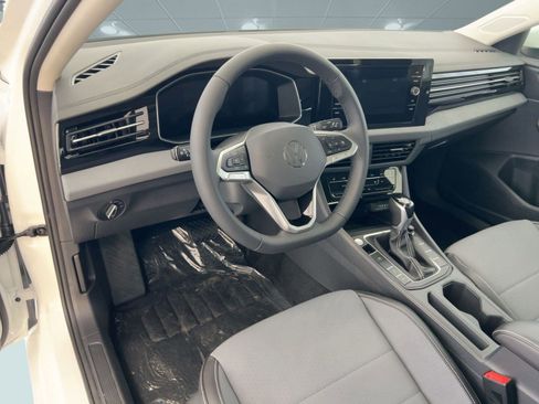 New 2026 Volkswagen Jetta SE image 4