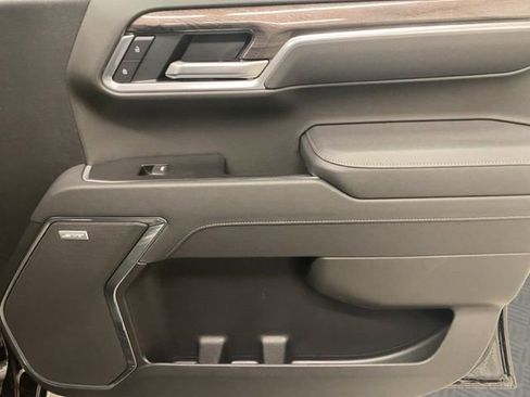 New 2026 Chevrolet Silverado 1500 LTZ w/ LTZ Convenience Package II image 30