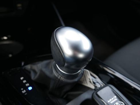 Used 2021 Toyota C-HR XLE image 20