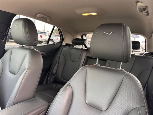 Used 2024 Buick Encore GX Sport Touring w/ Comfort Package image 18