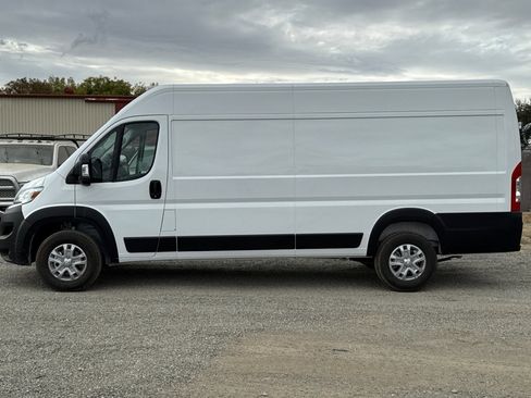 New 2026 RAM ProMaster 3500 w/ Quick Order Package 22G SLT image 6