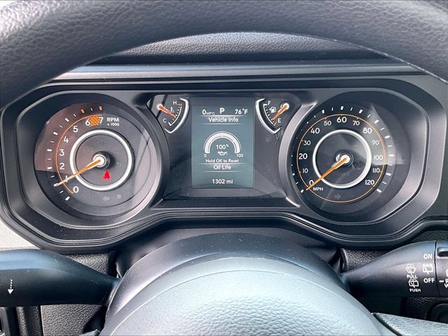 Used 2025 Jeep Wrangler Sport AWD/4WD image 24