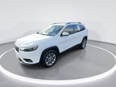 Used 2021 Jeep Cherokee Latitude Plus image 4